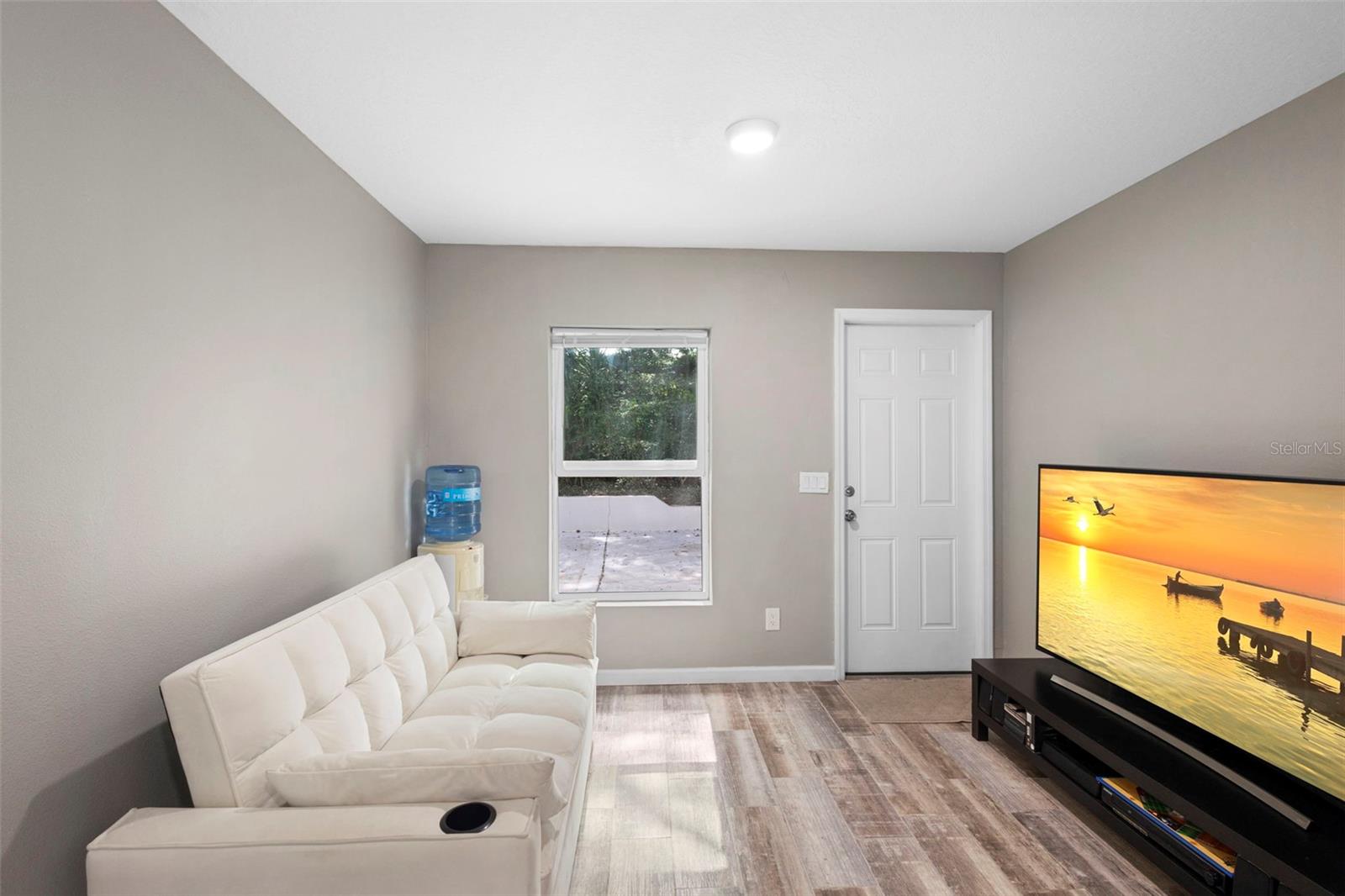 Listing photo id 63 for 1126 Brownshire Court