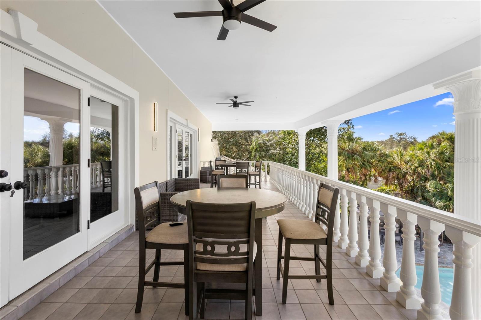 Listing photo id 80 for 1126 Brownshire Court