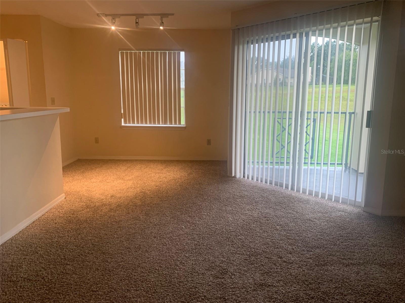 Image 4 of 23 For 7310 Westpointe Boulevard 622