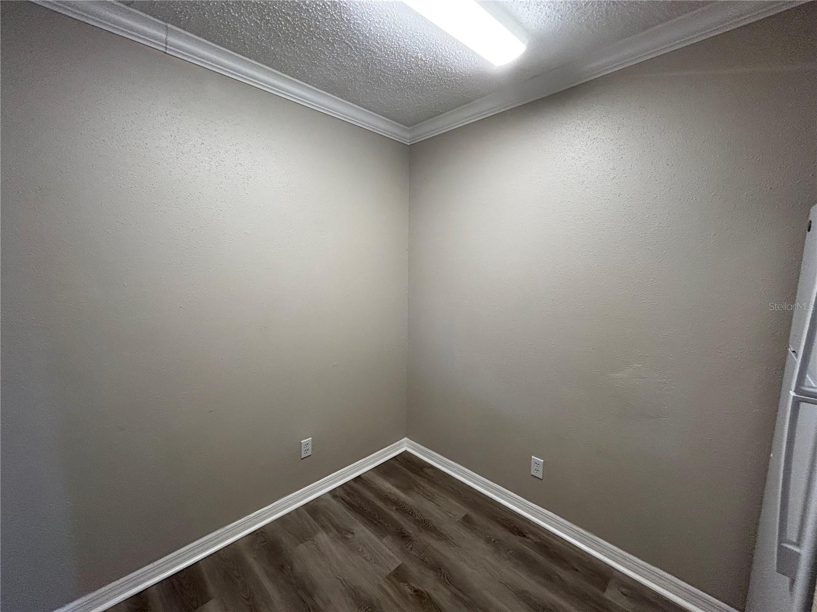 Image 11 of 14 For 435 Wymore Road 203