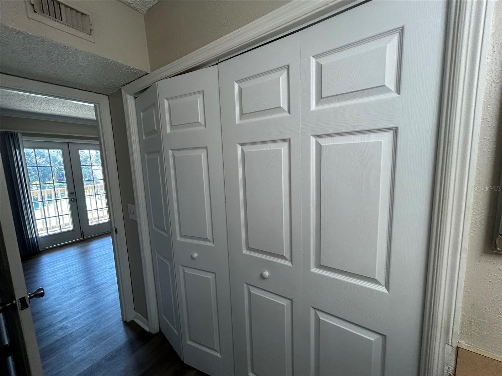 Image 6 of 14 For 435 Wymore Road 203