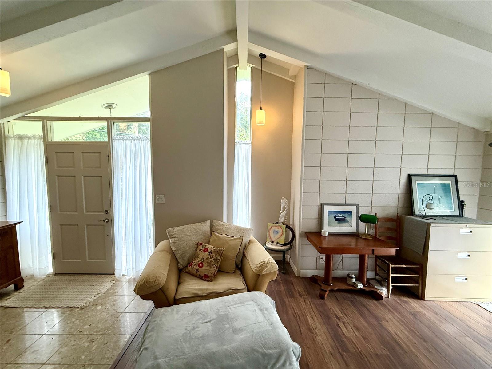 Image 11 of 17 For 480 Country Club Drive