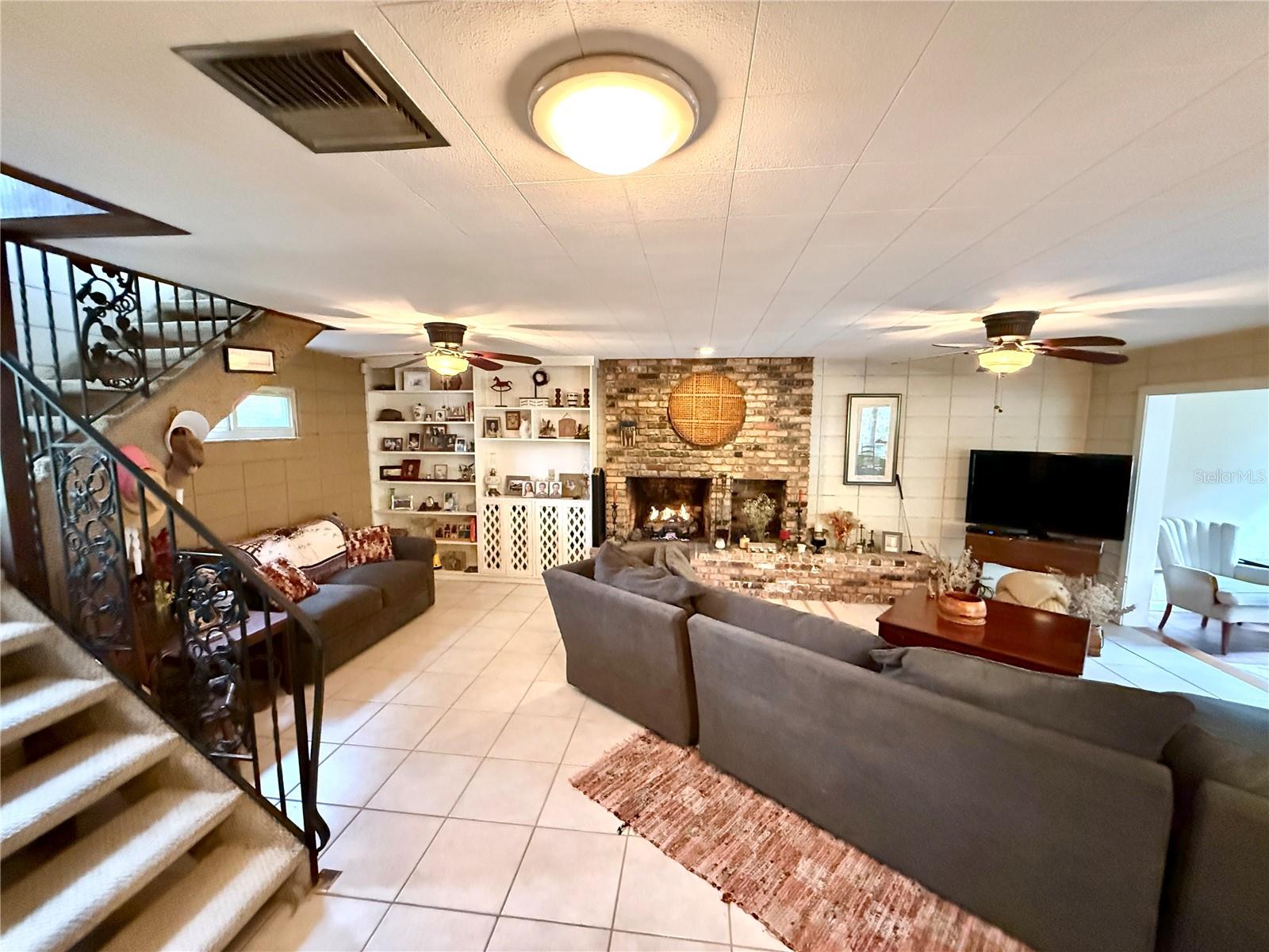 Image 7 of 17 For 480 Country Club Drive