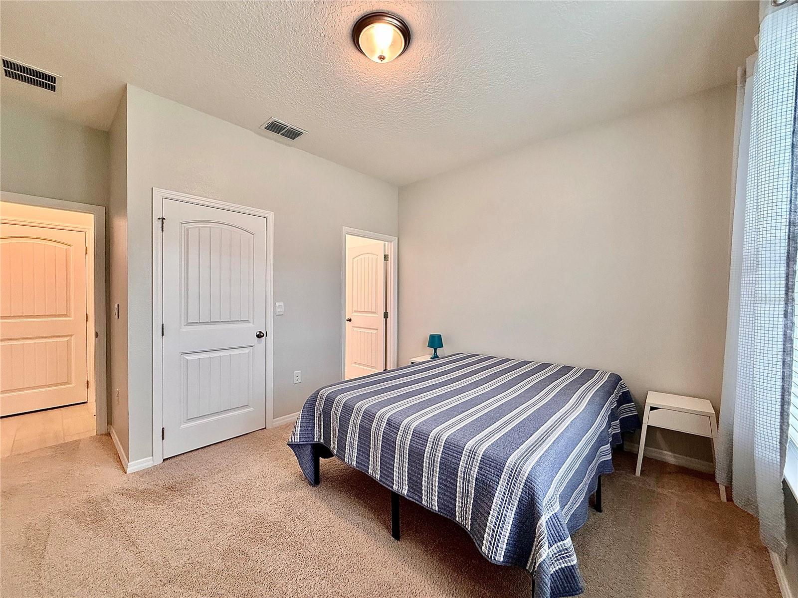 Image 11 of 37 For 17098 Water Spring Boulevard