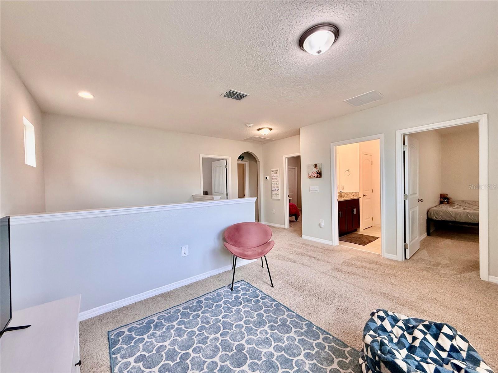 Image 18 of 37 For 17098 Water Spring Boulevard