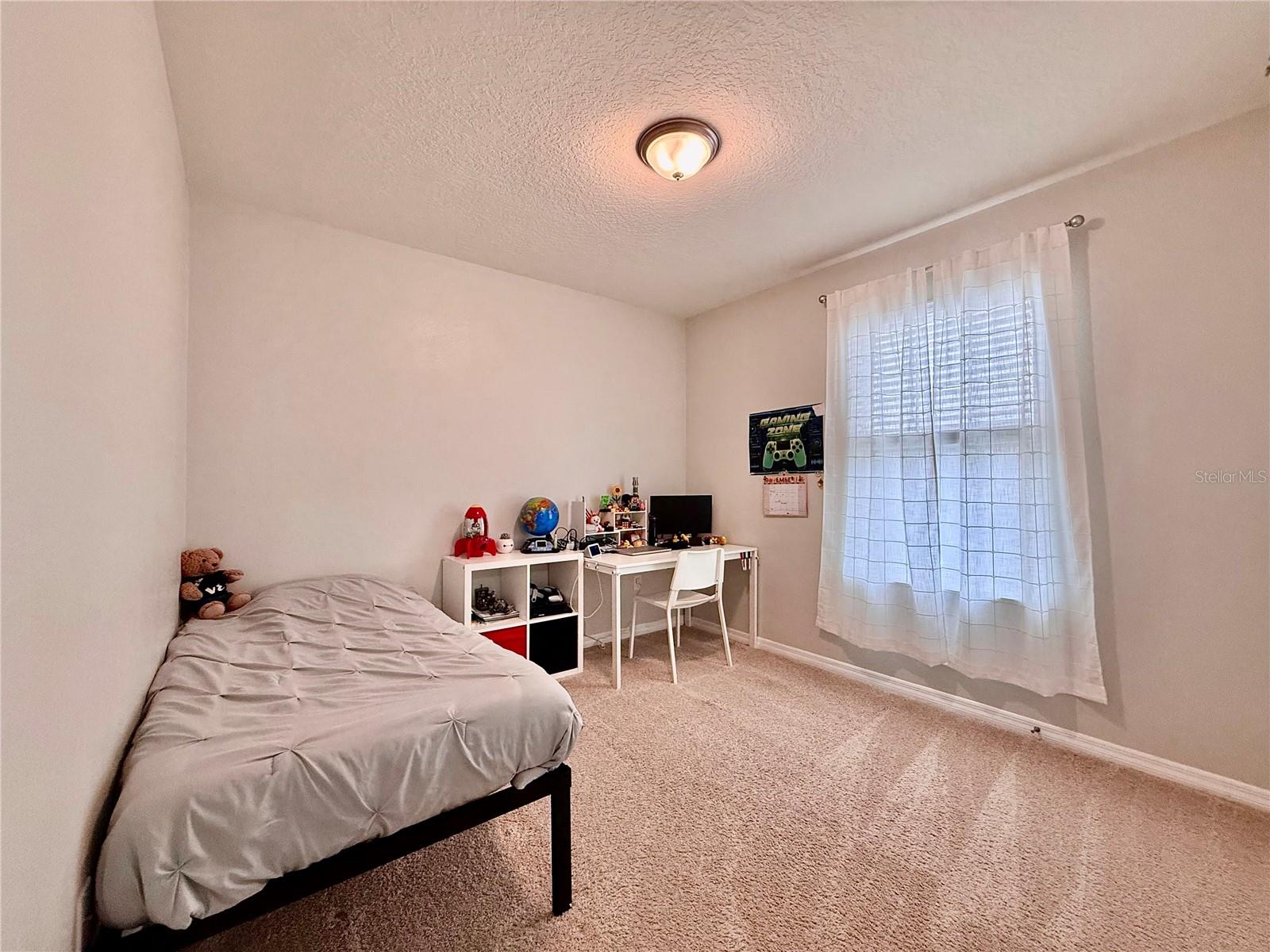 Image 20 of 37 For 17098 Water Spring Boulevard