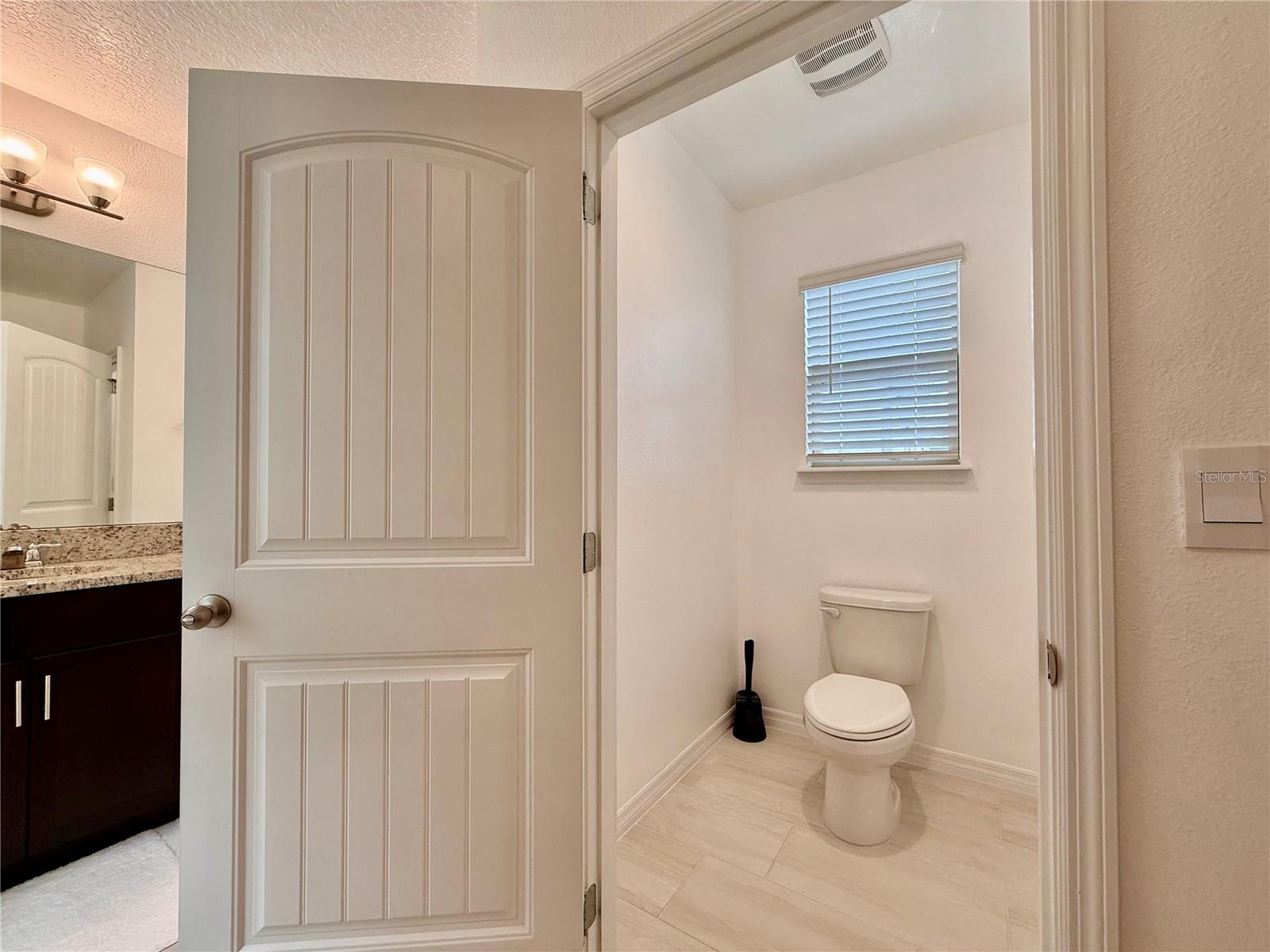 Image 27 of 37 For 17098 Water Spring Boulevard