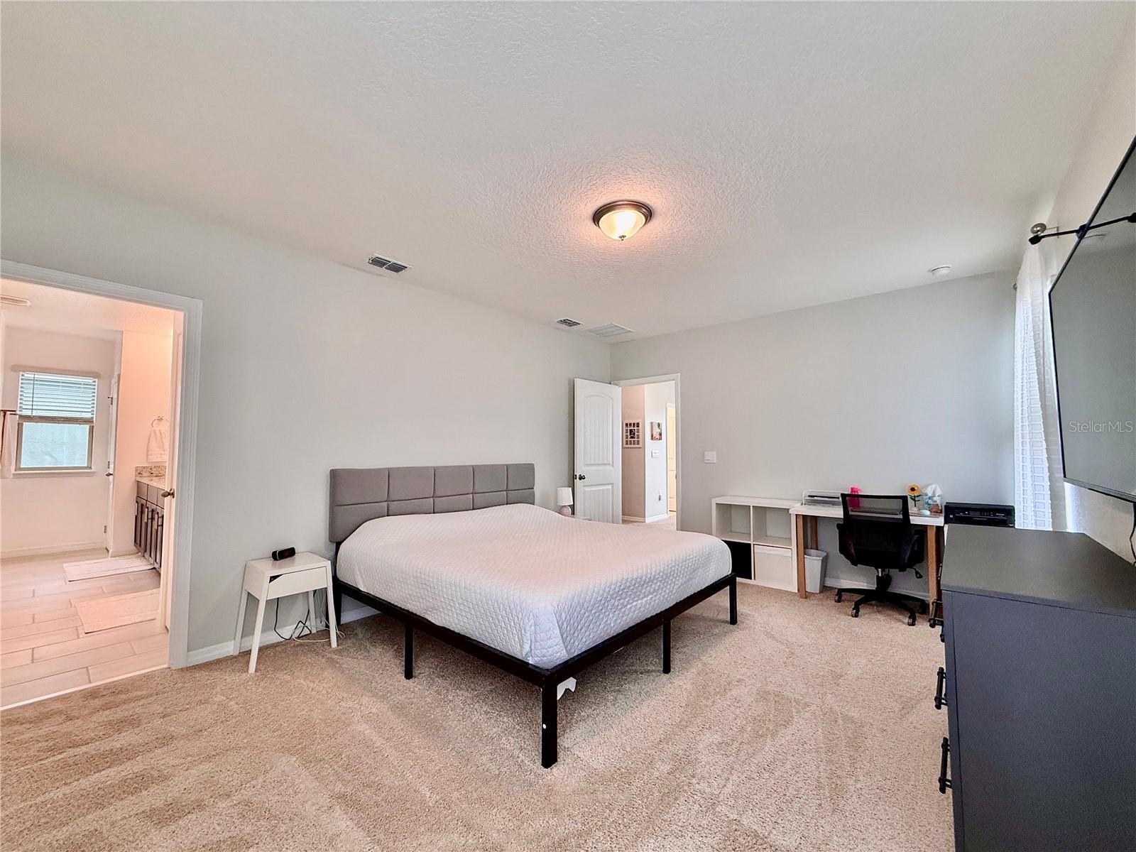 Image 28 of 37 For 17098 Water Spring Boulevard