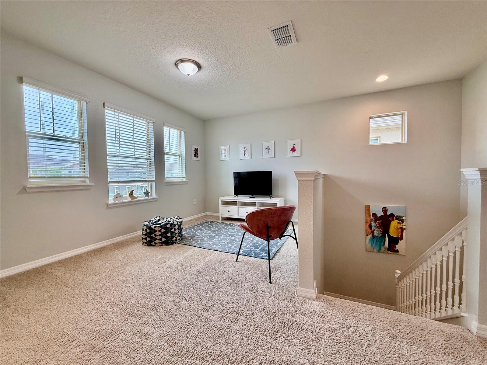 Image 30 of 37 For 17098 Water Spring Boulevard