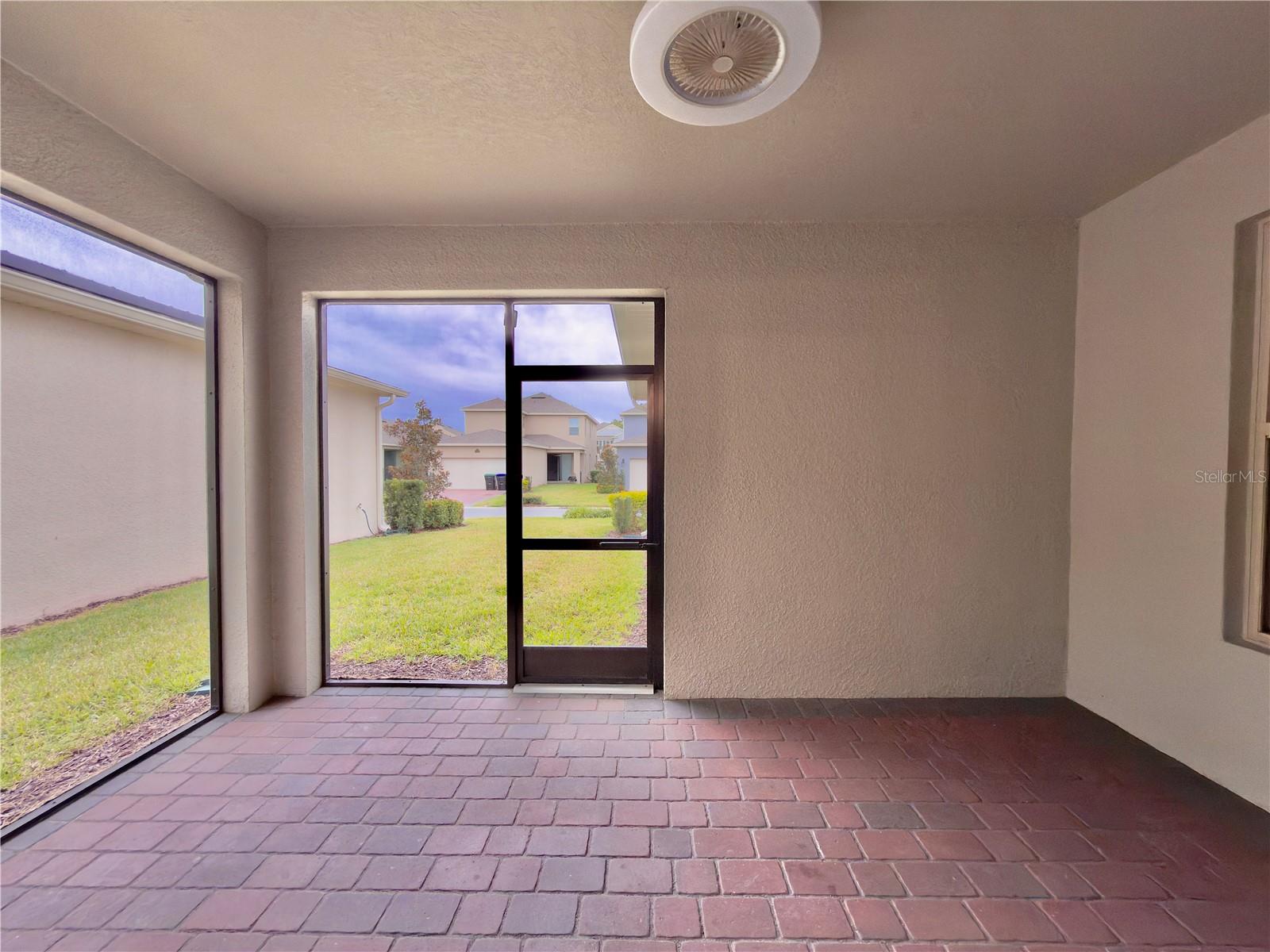 Image 33 of 37 For 17098 Water Spring Boulevard