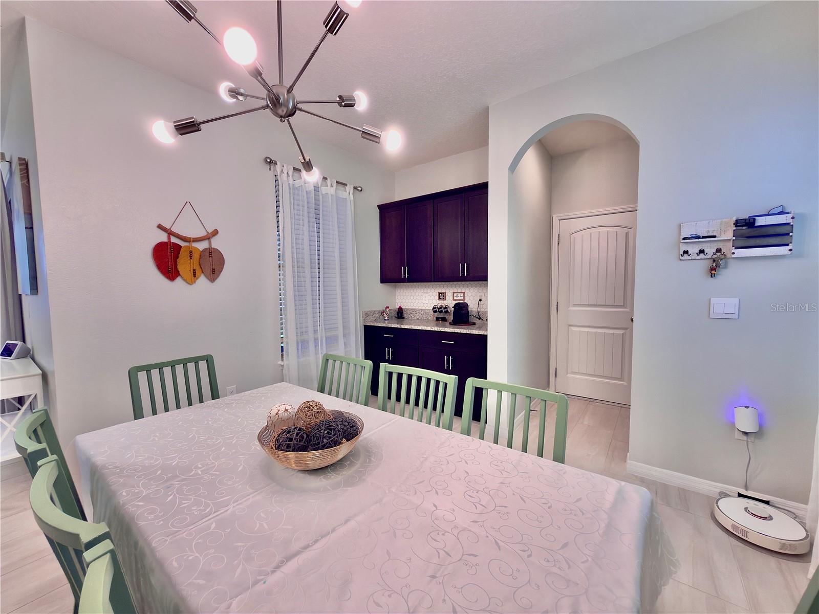 Image 7 of 37 For 17098 Water Spring Boulevard