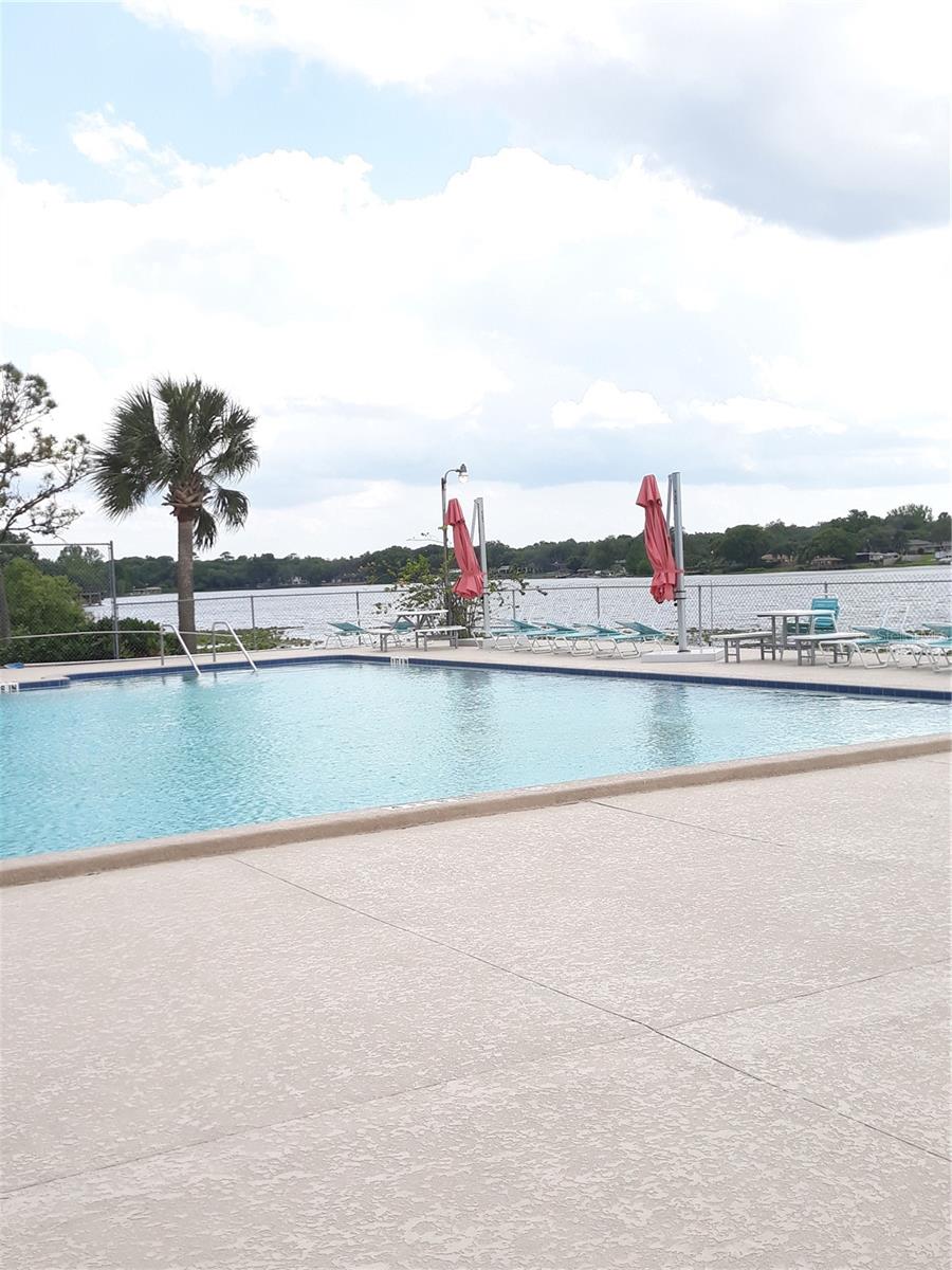 Image 13 of 14 For 1539 Carolwood Boulevard