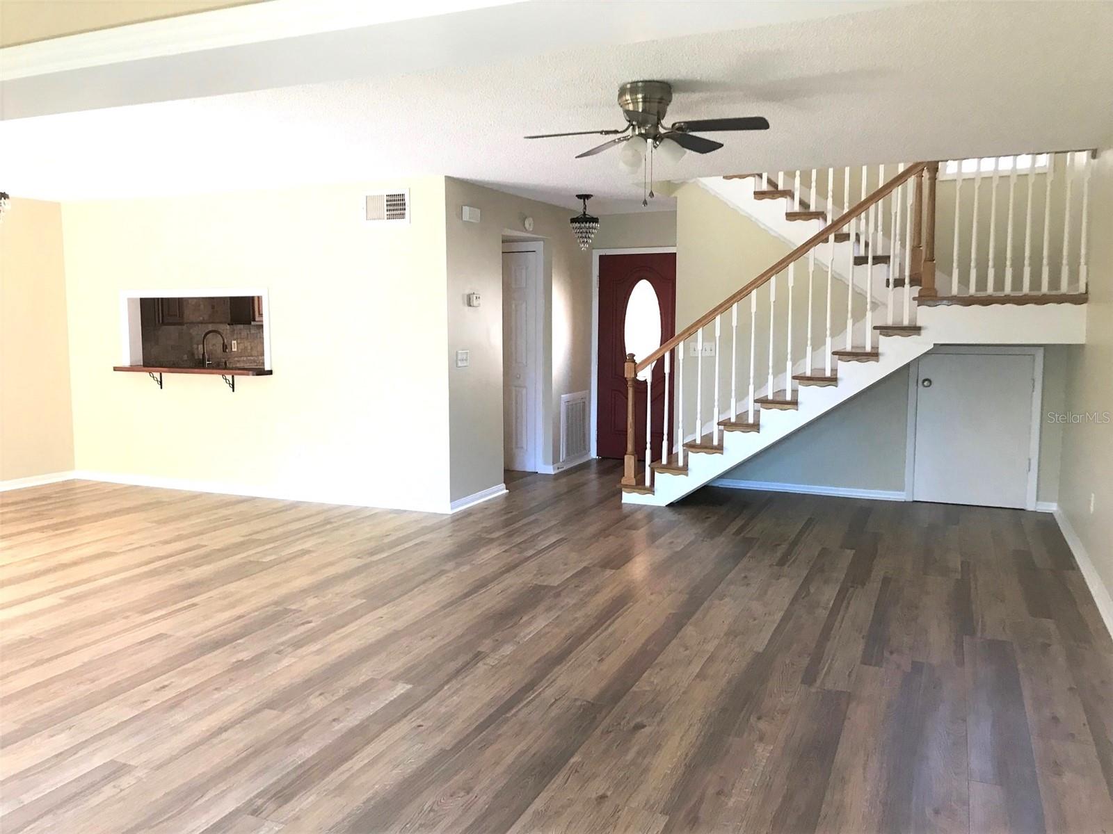 Image 2 of 14 For 1539 Carolwood Boulevard