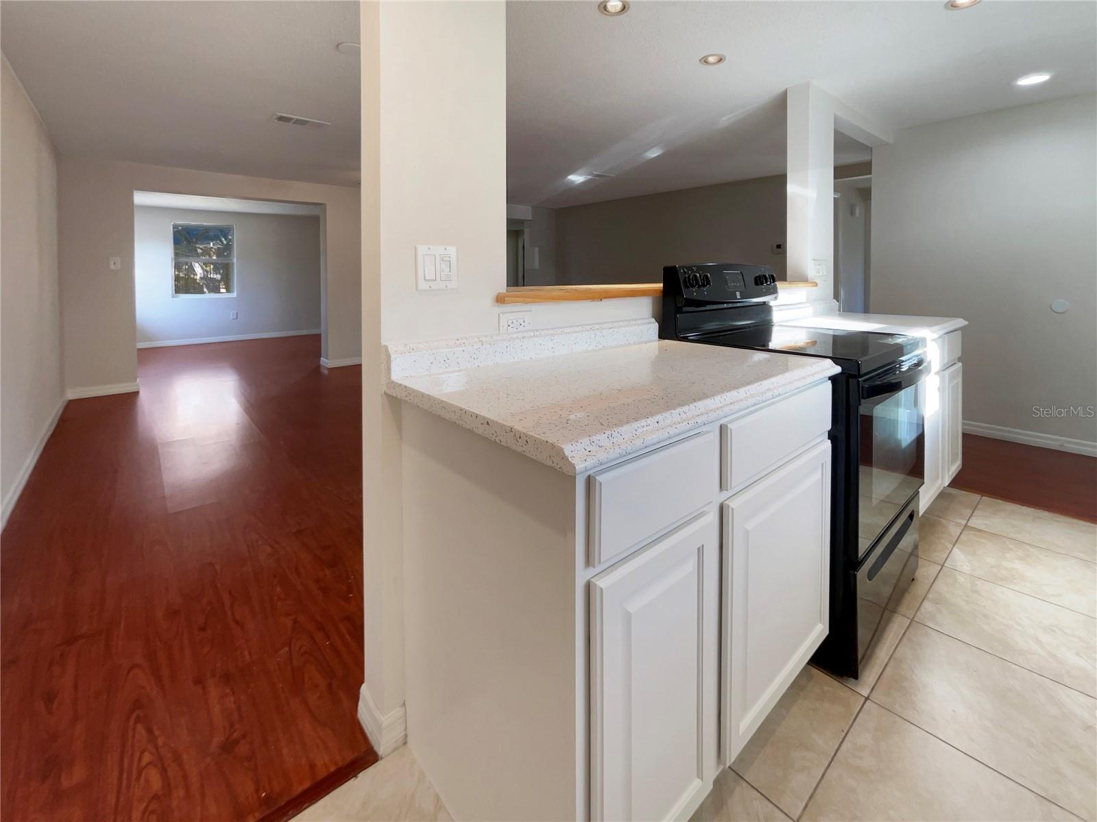 Listing photo id 8 for 2132 Mcintosh Road