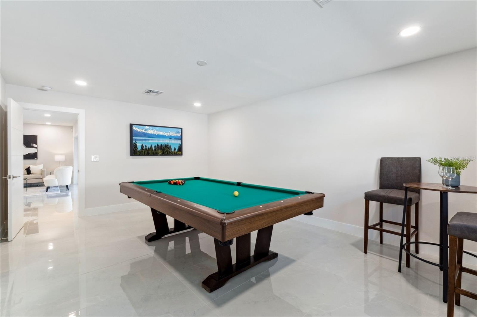 Image 15 of 50 For 2015 Summerfield Road