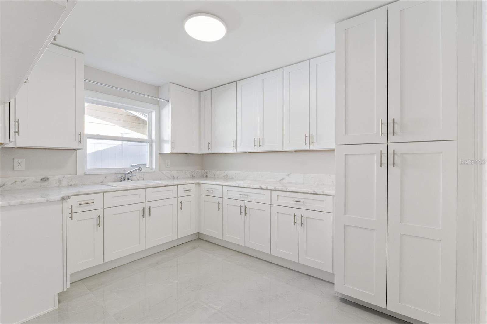 Image 16 of 50 For 2015 Summerfield Road