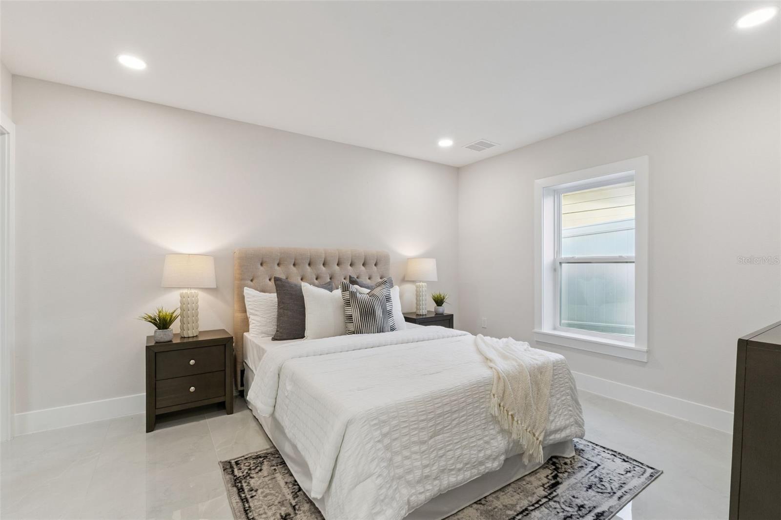 Image 19 of 50 For 2015 Summerfield Road