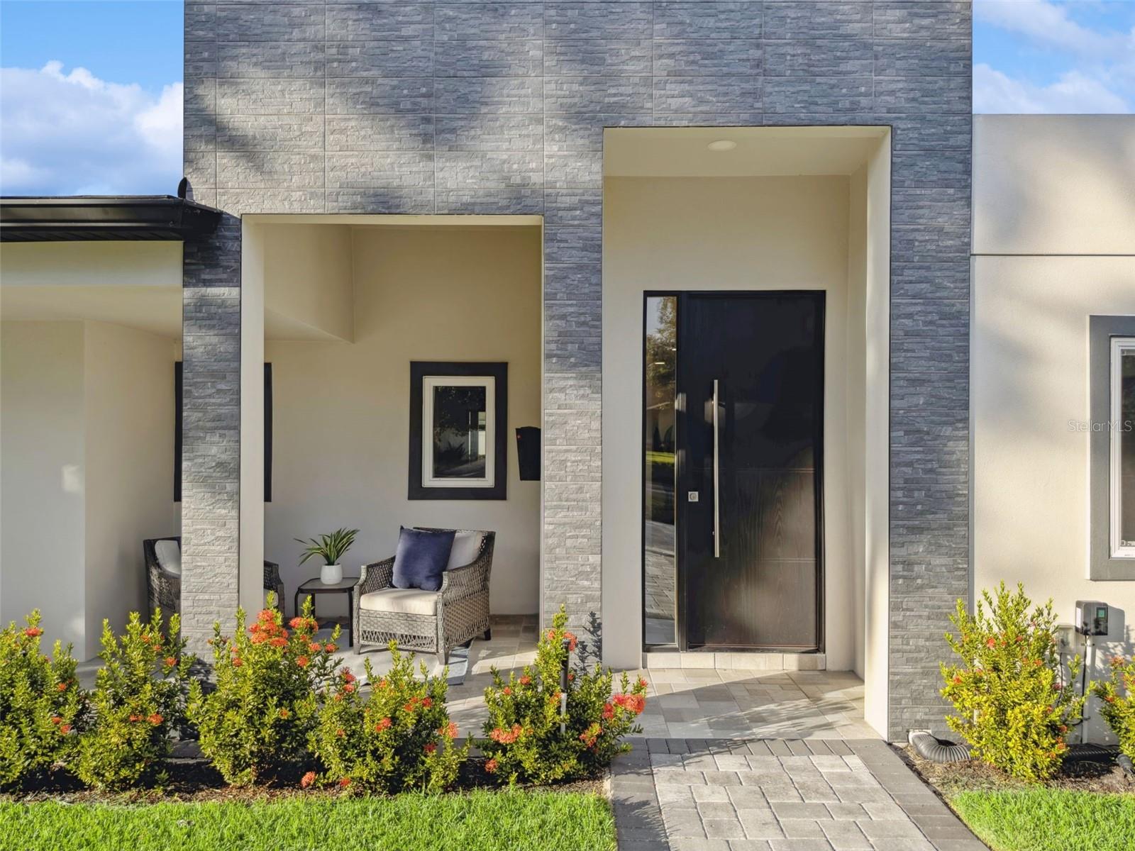 Image 2 of 50 For 2015 Summerfield Road