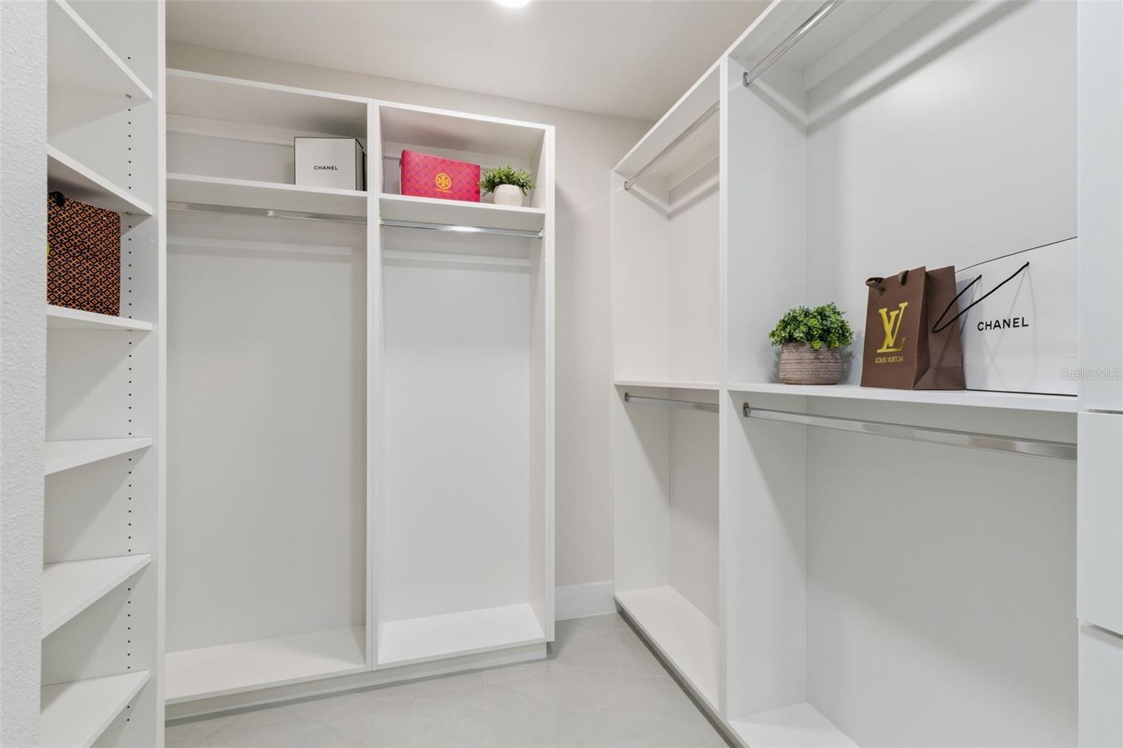 Image 32 of 50 For 2015 Summerfield Road