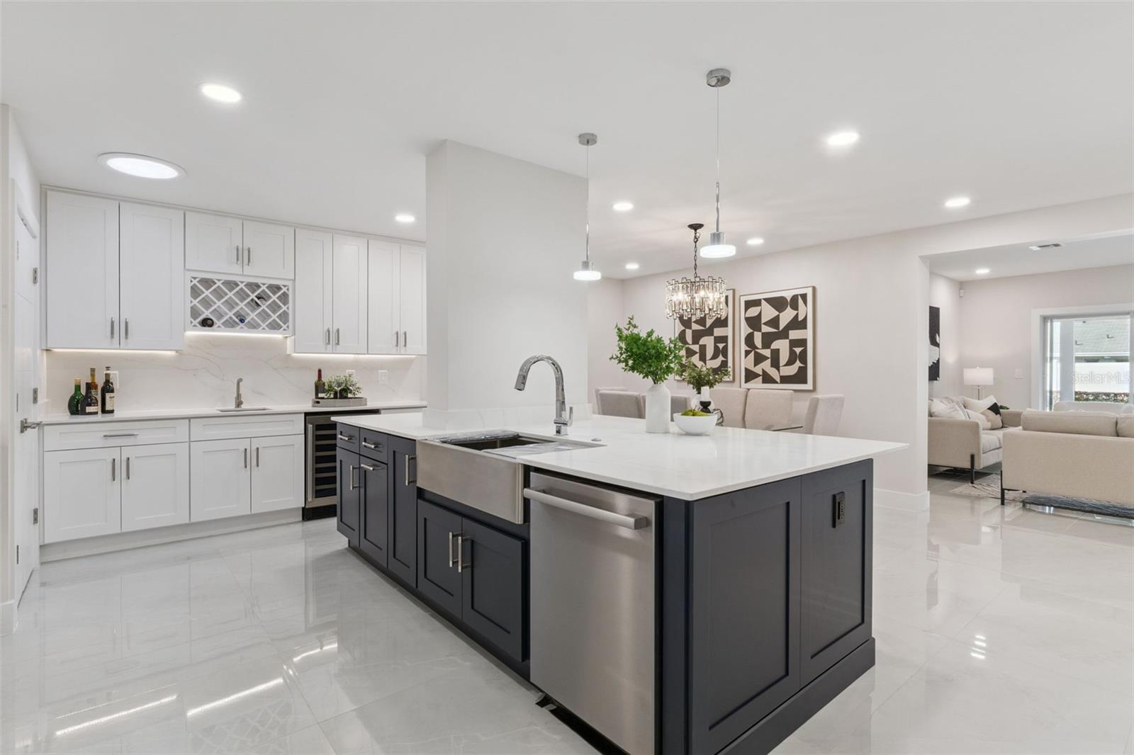 Image 7 of 50 For 2015 Summerfield Road