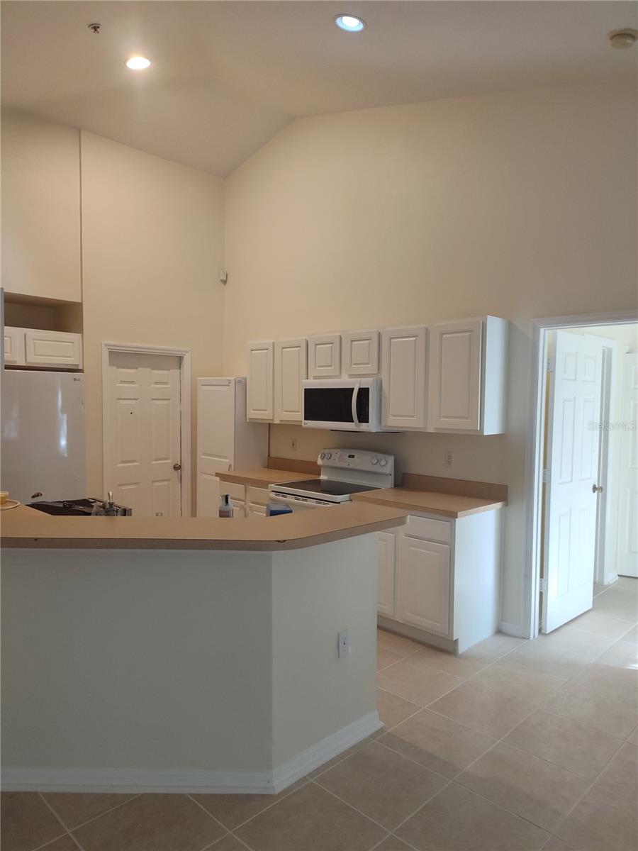 Image 5 of 55 For 1292 Fairway Drive