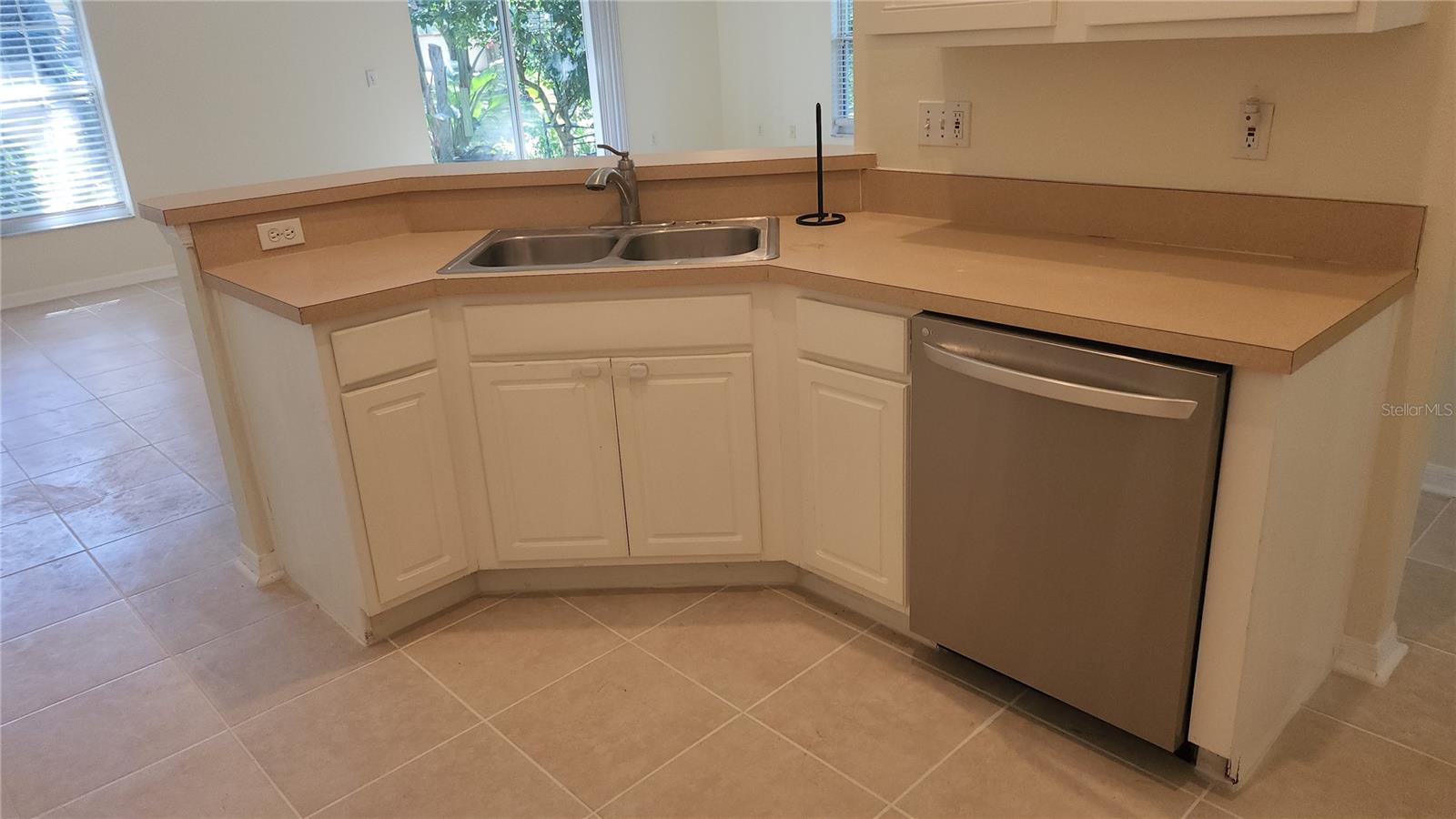 Image 8 of 55 For 1292 Fairway Drive