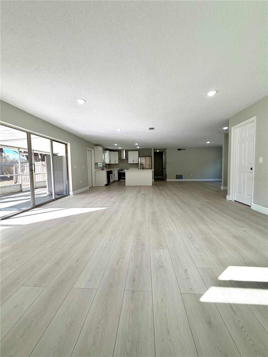 Image 29 of 44 For 630 Peachwood Drive