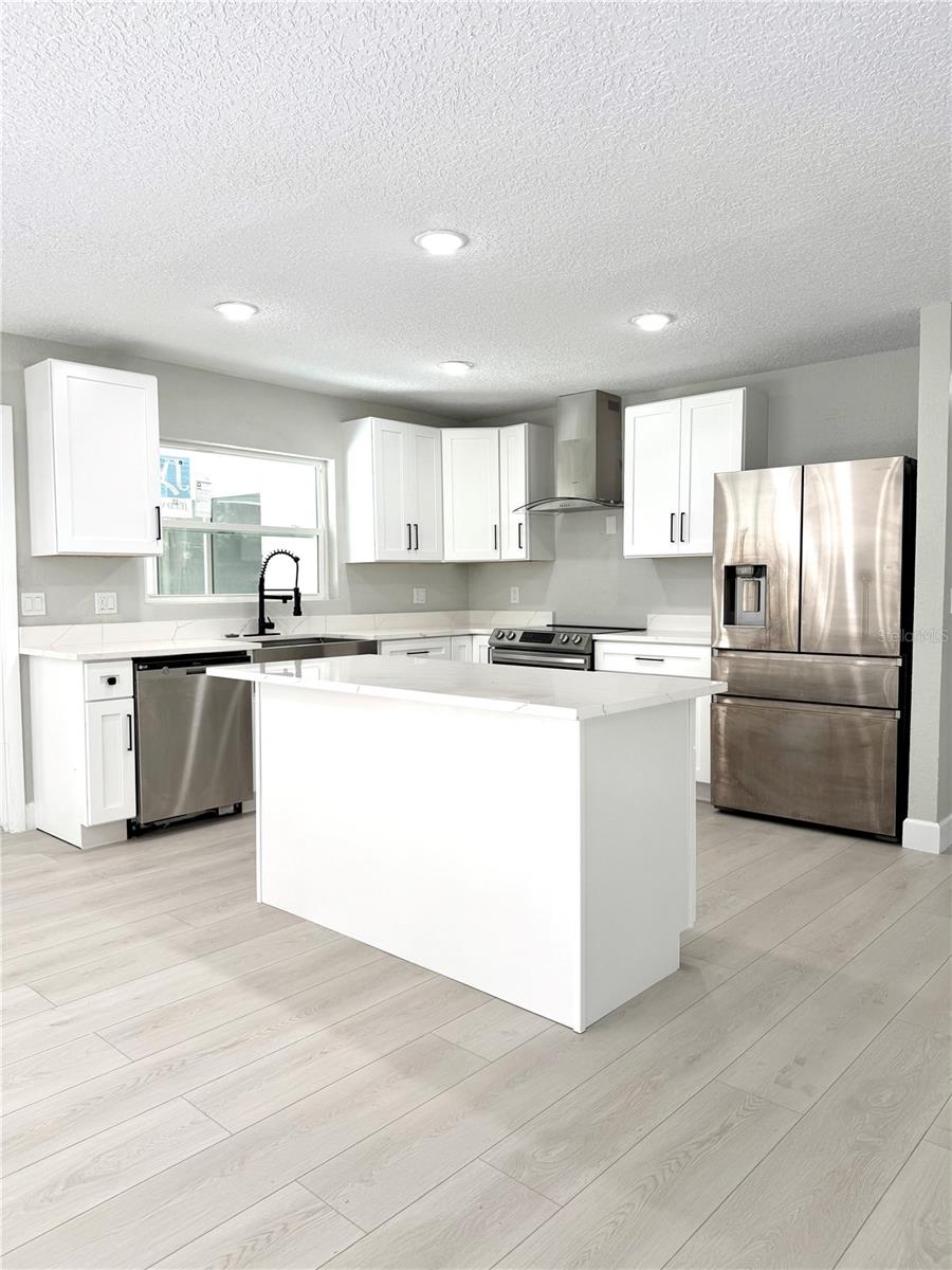 Image 4 of 44 For 630 Peachwood Drive