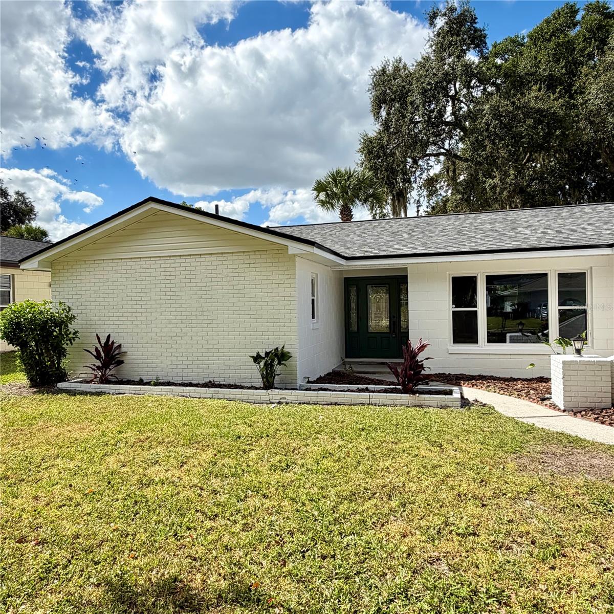 Image 7 of 44 For 630 Peachwood Drive