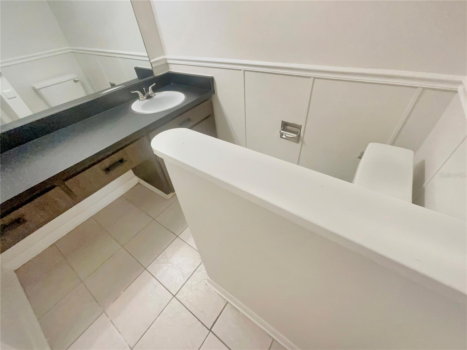 Listing photo id 13 for 1911 Rambling Lane