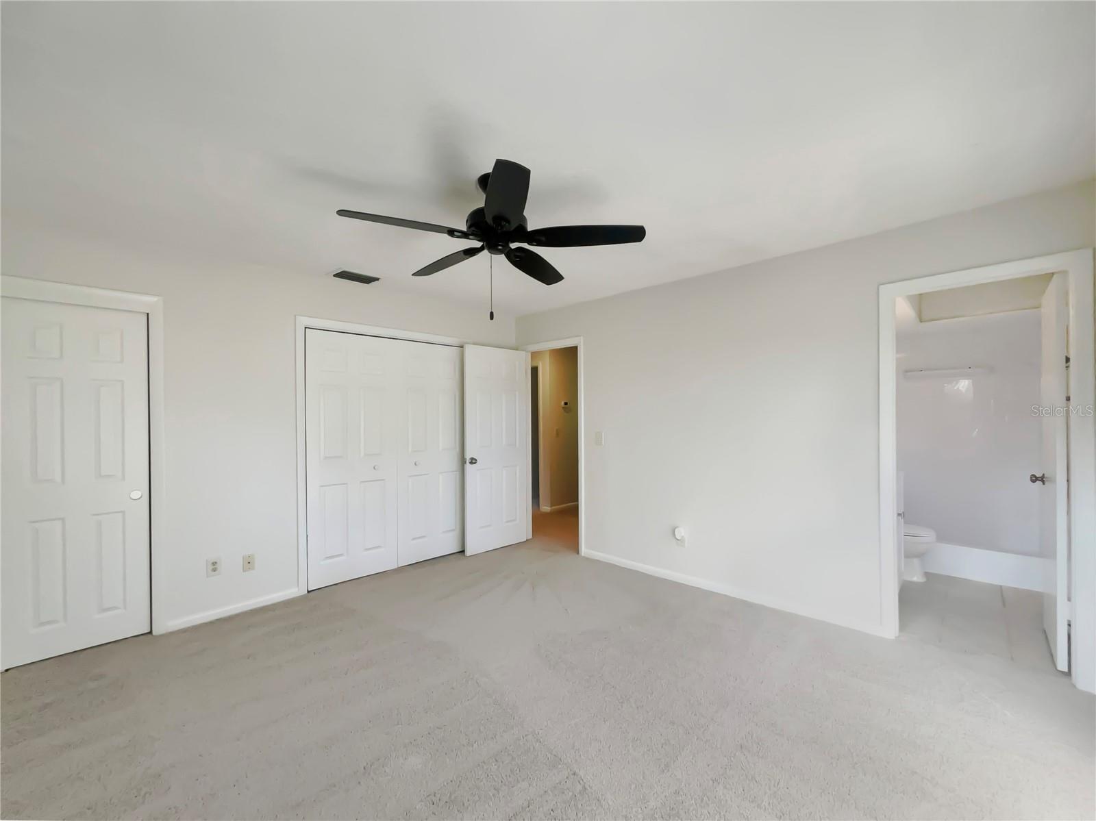 Listing photo id 16 for 1911 Rambling Lane