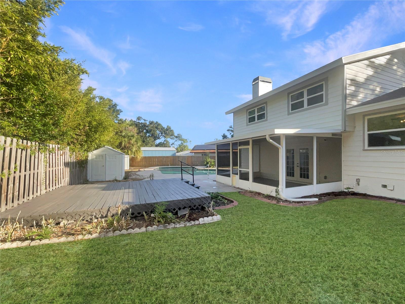 Listing photo id 26 for 1911 Rambling Lane