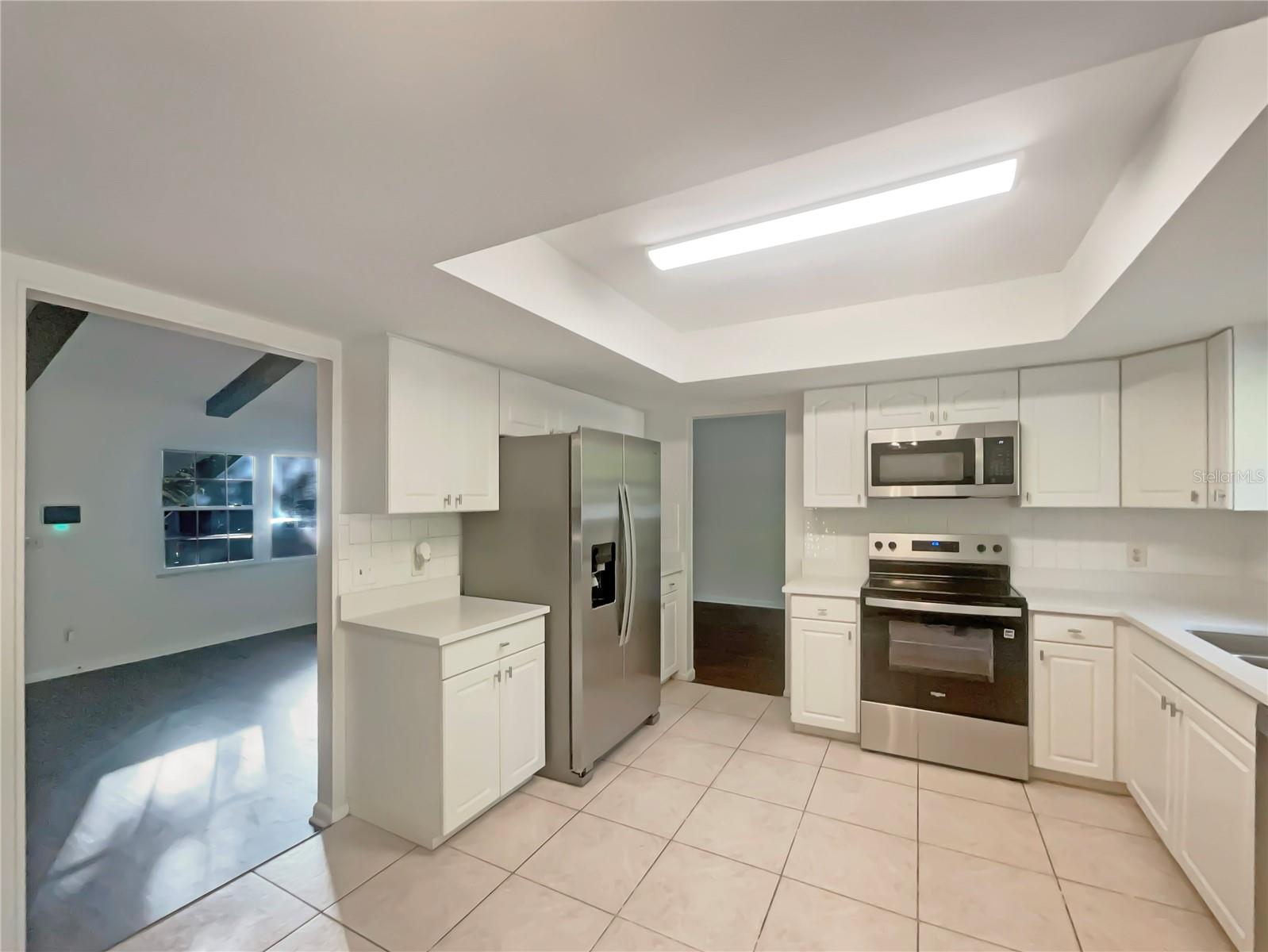 Listing photo id 7 for 1911 Rambling Lane