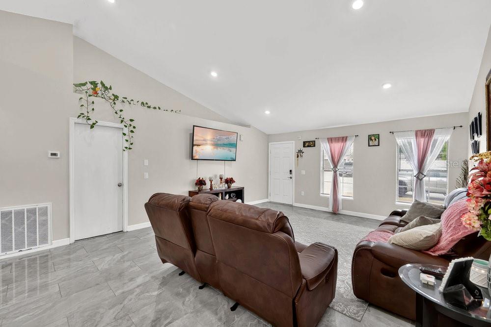 Image 5 of 32 For 3655 Wellington Lane