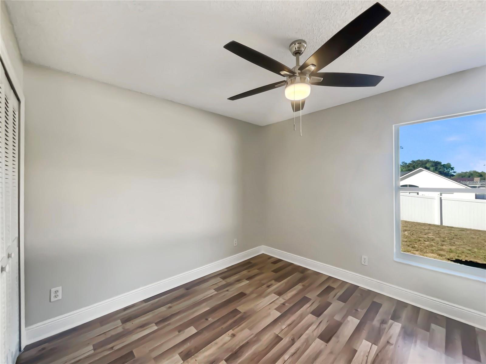 Listing photo id 15 for 446 Nevada Loop Road