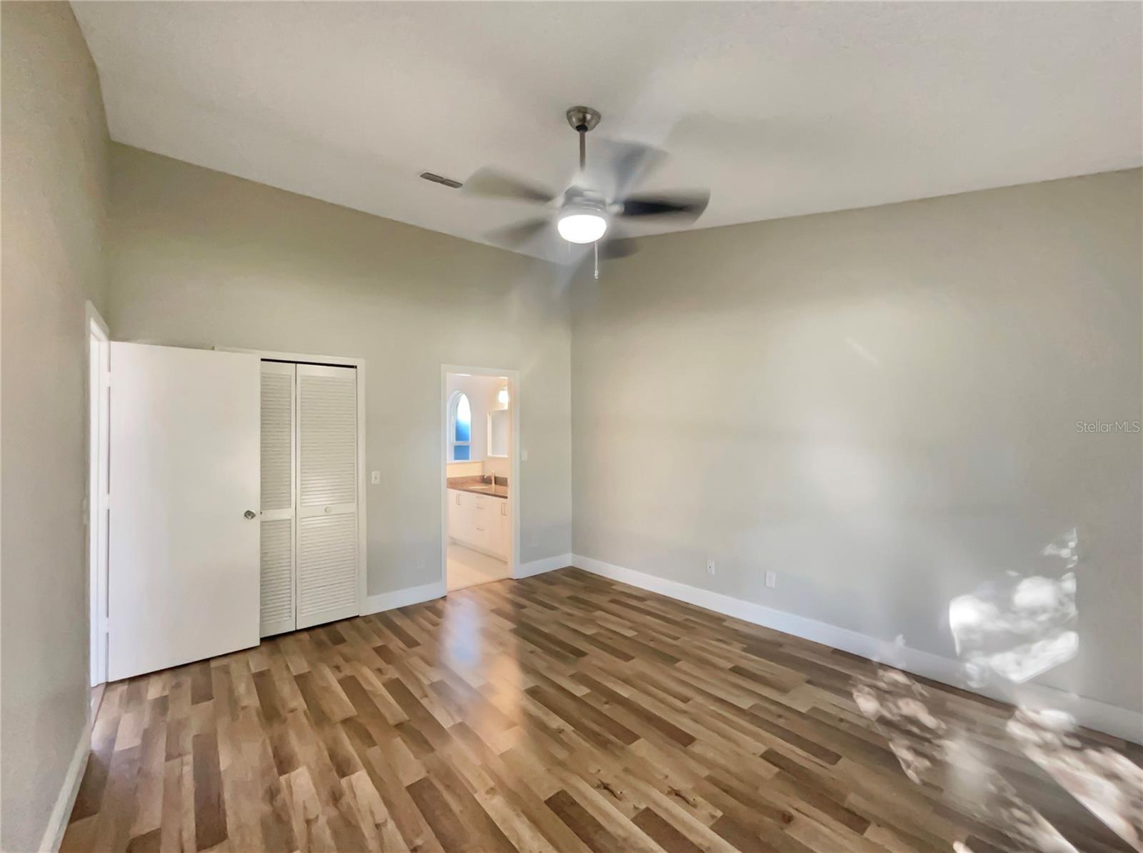 Listing photo id 1 for 446 Nevada Loop Road