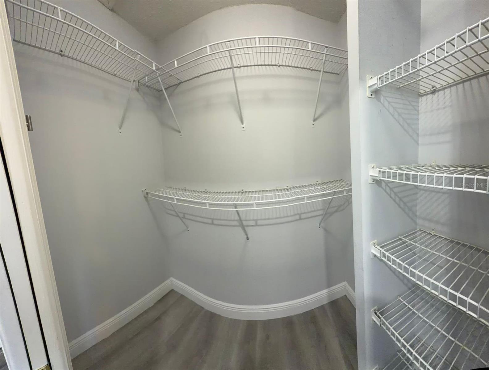 Image 13 of 16 For 609 Gallery Drive B204