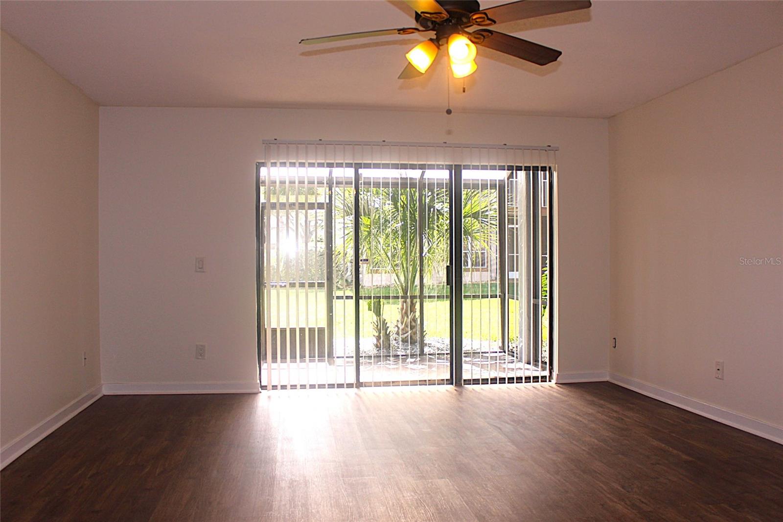 Image 6 of 18 For 4800 Marks Terrace 8114