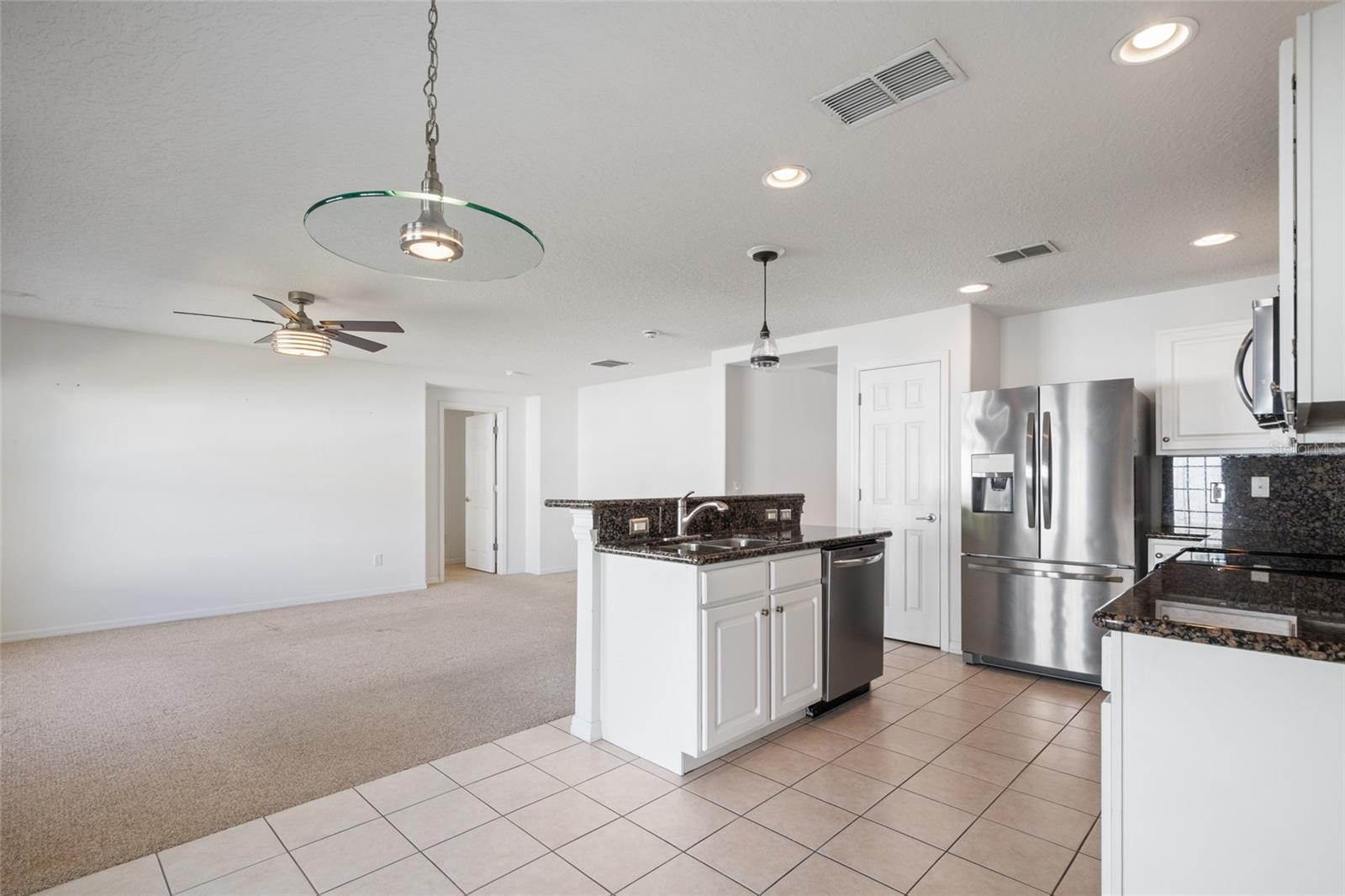 Image 5 of 24 For 583 Vicks Landing Drive