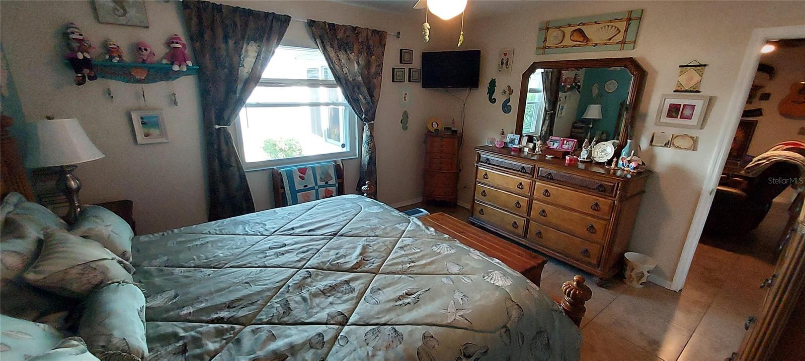 Image 26 of 39 For 906 Bluewater Drive