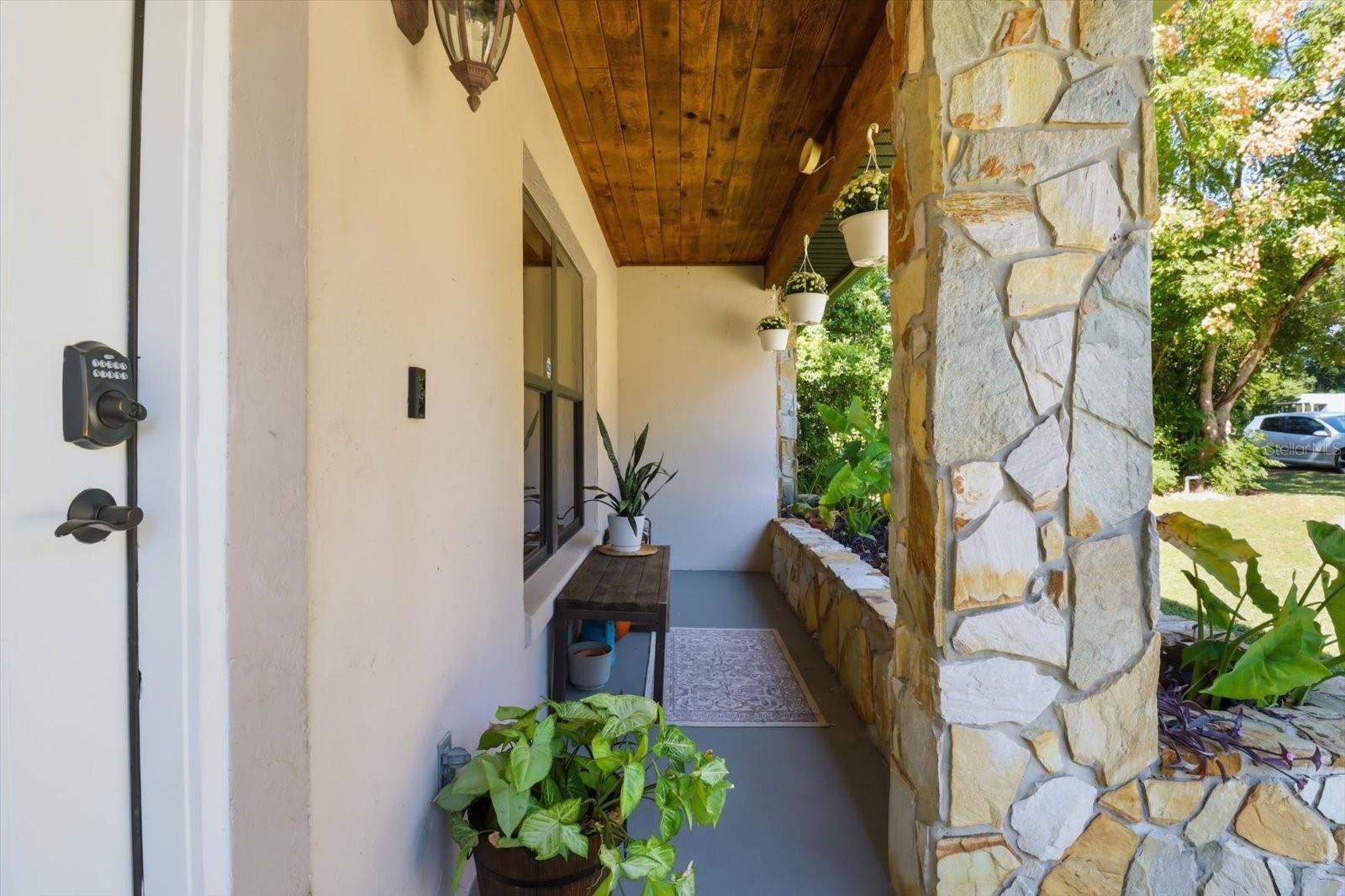 Image 3 of 49 For 807 Hollywood Circle