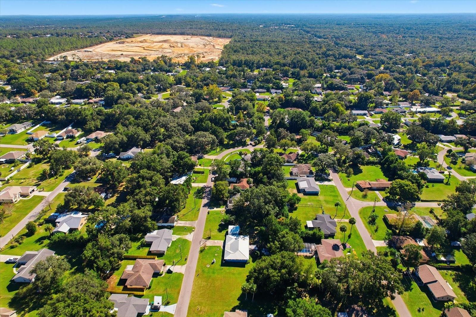 Image 39 of 49 For 807 Hollywood Circle