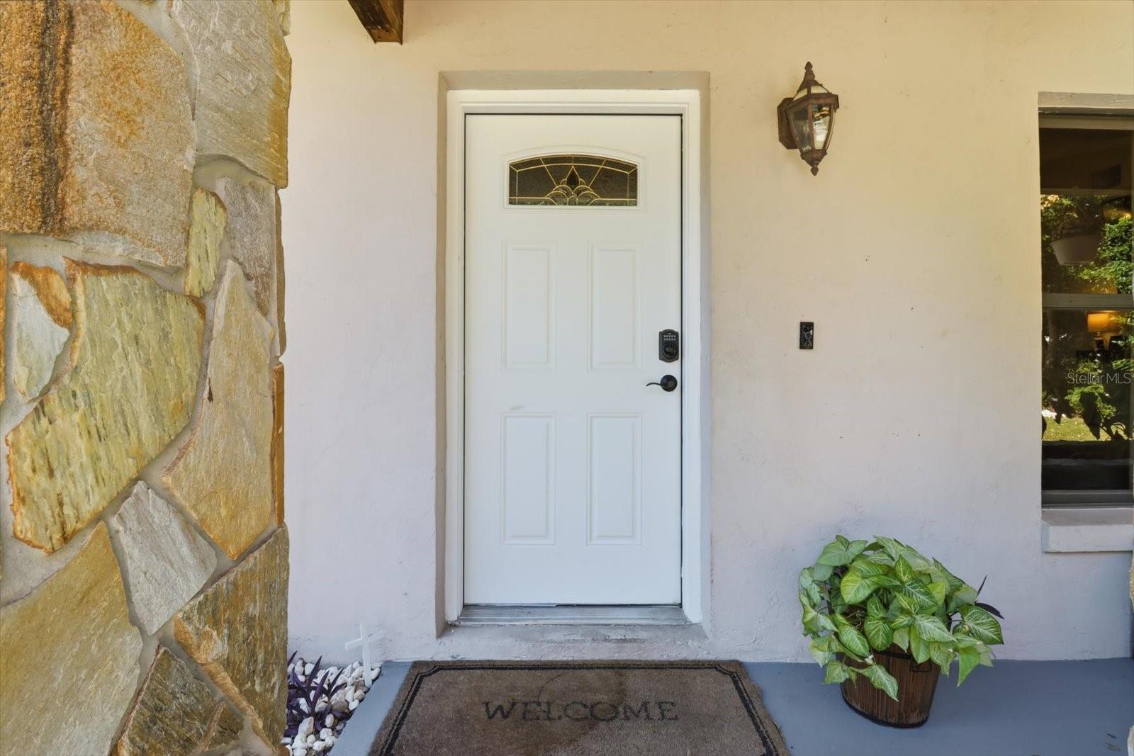 Image 4 of 49 For 807 Hollywood Circle