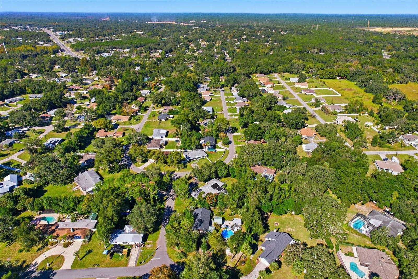 Image 41 of 49 For 807 Hollywood Circle