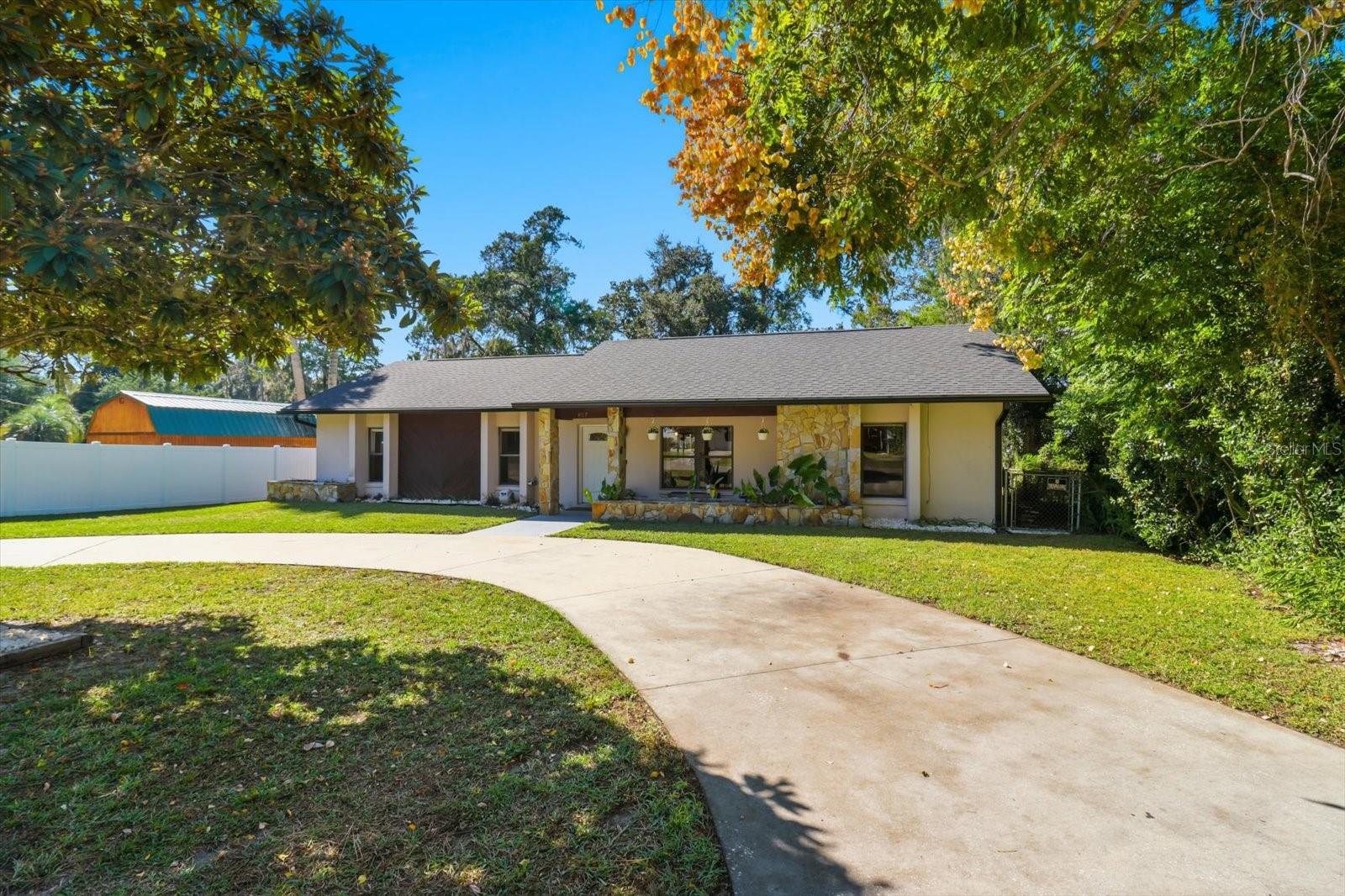 Image 42 of 49 For 807 Hollywood Circle