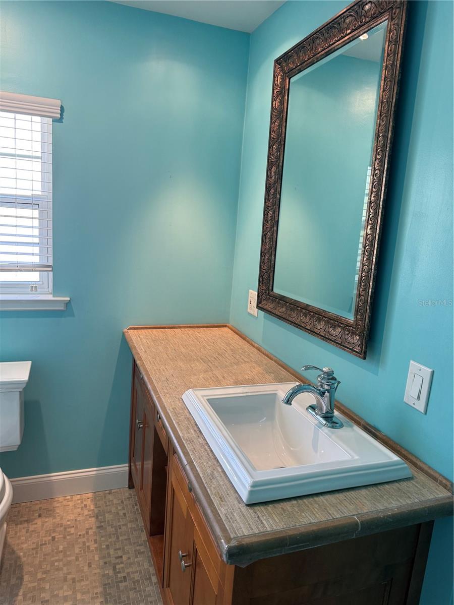 Image 17 of 17 For 401 Lincoln Avenue