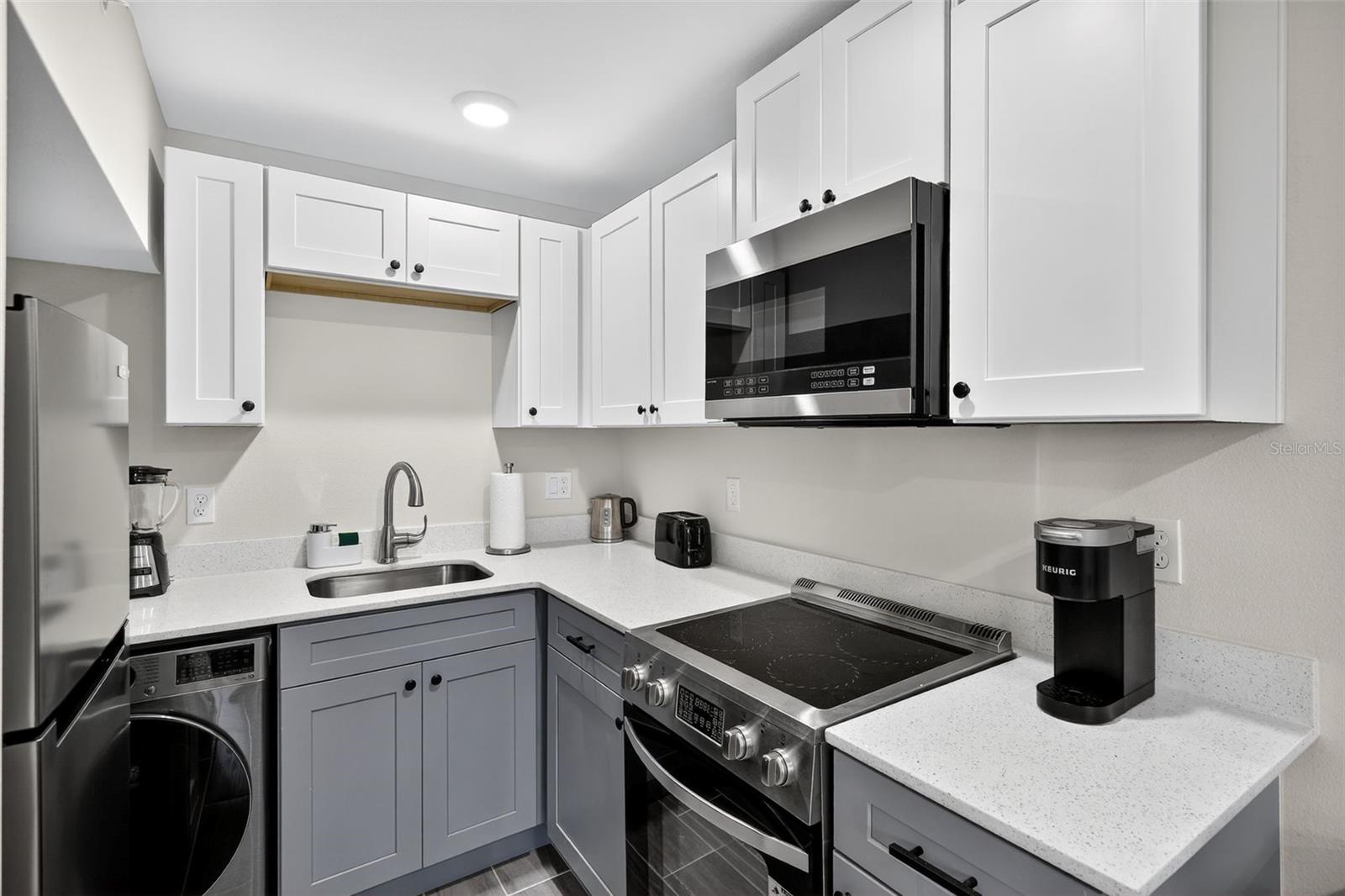 Image 20 of 28 For 624 Braddock Avenue 105