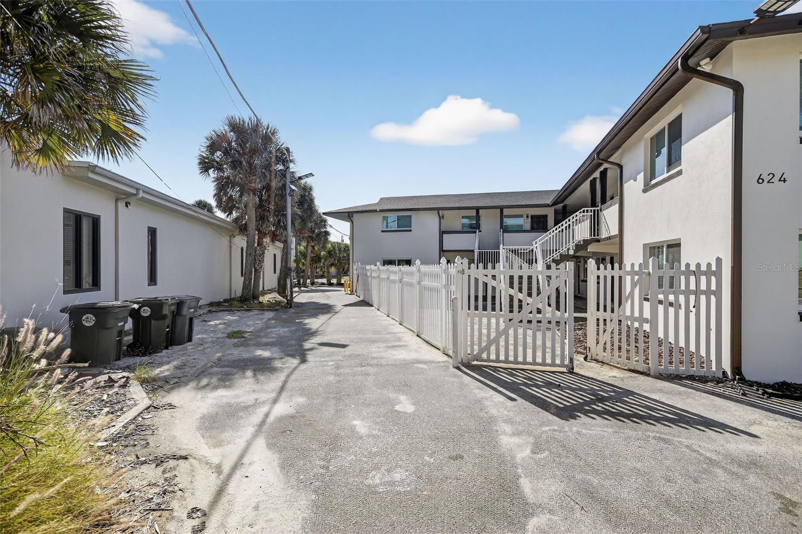 Image 6 of 28 For 624 Braddock Avenue 105