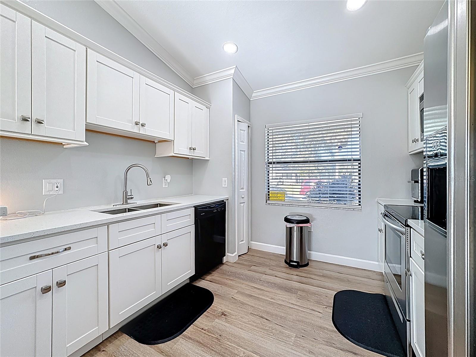 Image 10 of 47 For 203 Magellan Drive