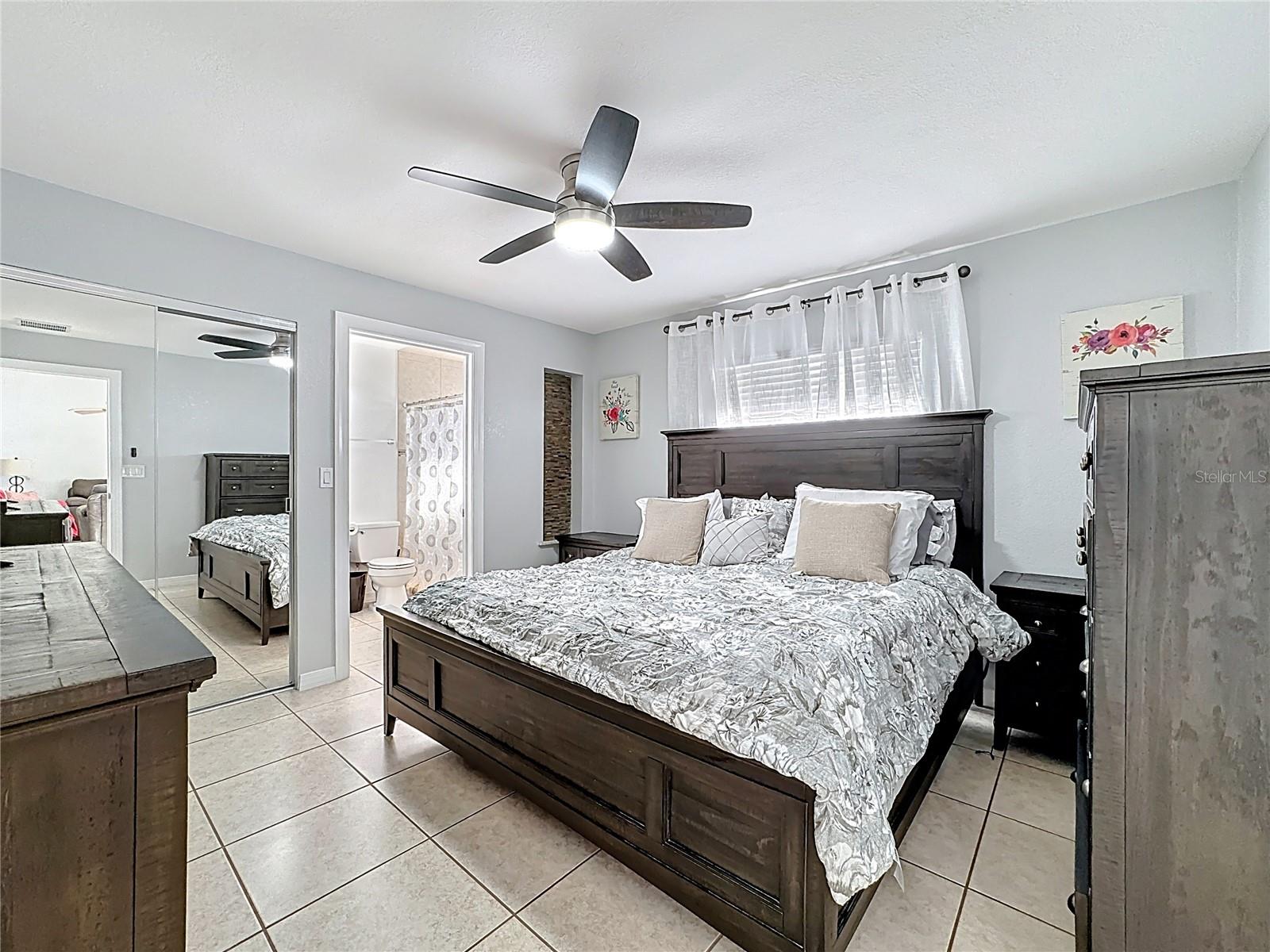 Image 18 of 47 For 203 Magellan Drive